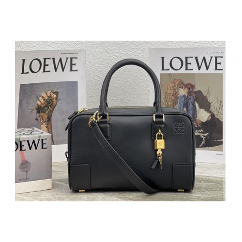 Loewe Amazona 23 bag in Black nappa calfskin