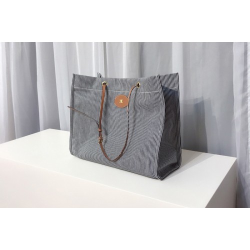 Celine SQUARED CABAS CELINE IN JACQUARD AND CALFSKIN Celine SQUARED CABAS CELINE IN JACQUARD AND CALFSKIN