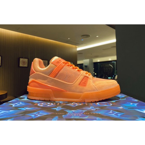 Louis Vuitton 1A8KCS Trainer sneaker in Pink Monogram denim