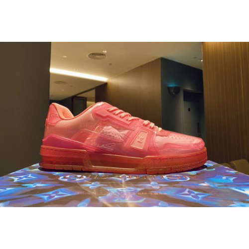 Louis Vuitton 1A8KJN Trainer sneaker in Pink Mix of materials