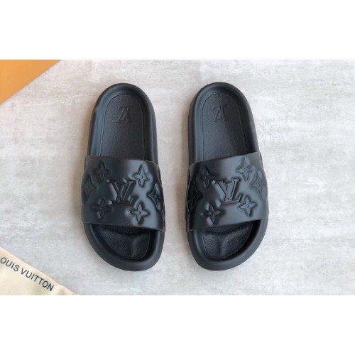 Louis Vuitton 1A9FKK Waterfront mule Sandal in Black Monogram-embossed rubber Louis Vuitton 1A9FKK Waterfront mule Sandal in Black Monogram-embossed rubber
