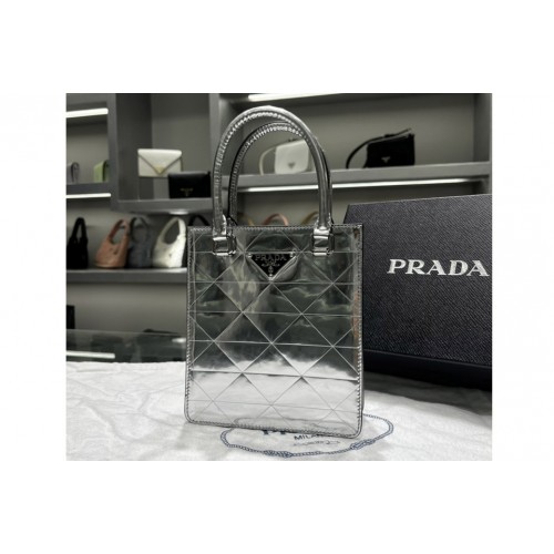 Prada 1BA334 Small metallic leather tote bag in Silver Leahter Prada 1BA334 Small metallic leather tote bag in Silver Leahter