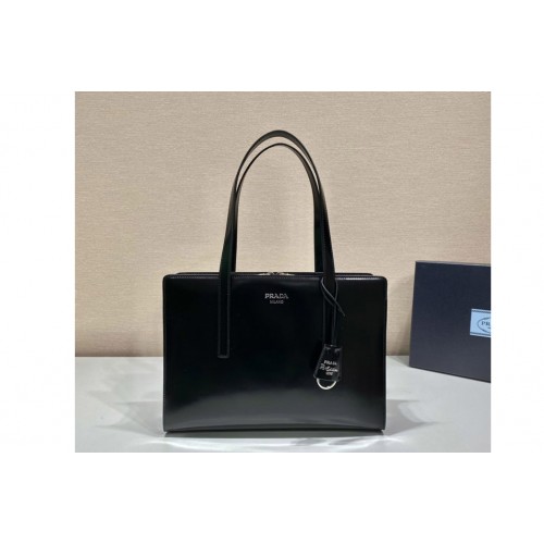 Prada 1BA350 Re-Edition 1995 brushed-leather medium handbag in Black Leather Prada 1BA350 Re-Edition 1995 brushed-leather medium handbag in Black Leather