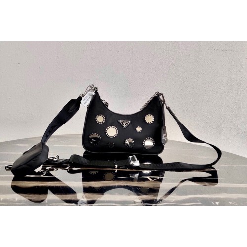 Prada 1BH204 Re-Edition 2005 nylon shoulder bag in Black Nylon