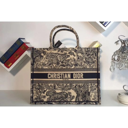Dior M1286 Book Tote 42mm Bag in Embroidered canvas With Cruise