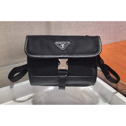 Prada 2ZH108 Nylon and Saffiano cellphone case with shoulder strap in Black Nylon Prada 2ZH108 Nylon and Saffiano cellphone case with shoulder strap in Black Nylon