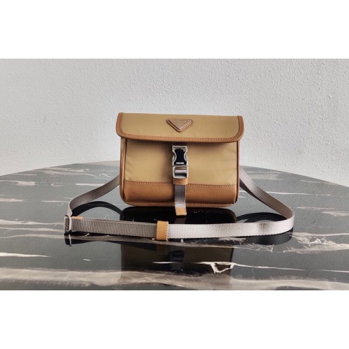 Prada 2ZH108 Nylon and Saffiano Leather Smartphone Case in Brown Fabric Prada 2ZH108 Nylon and Saffiano Leather Smartphone Case in Brown Fabric