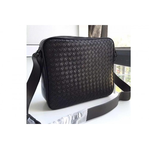 Bottega Veneta messenger bag IN Black Intrecciato calf leather