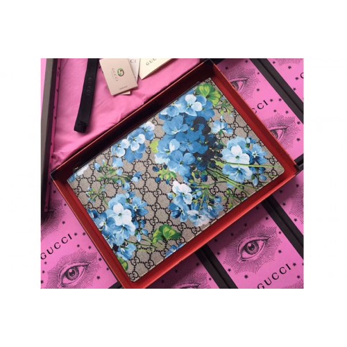 Gucci Blooms pouch Beige Blue Gucci Blooms pouch Beige Blue