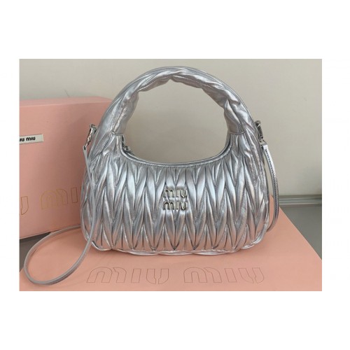 Miu Miu 5BC108 Wander matelasse nappa leather hobo bag in Silver Leather Miu Miu 5BC108 Wander matelasse nappa leather hobo bag in Silver Leather