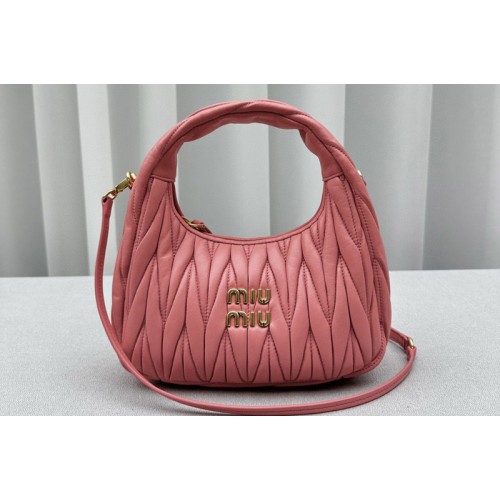 Miu Miu 5BC125 Wander matelasse nappa leather hobo bag in Dark Pink Leather Miu Miu 5BC125 Wander matelasse nappa leather hobo bag in Dark Pink Leather