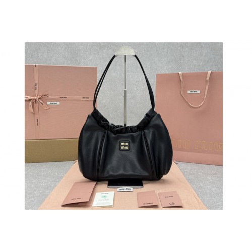 Miu Miu Leather hobo bag in Black Leather