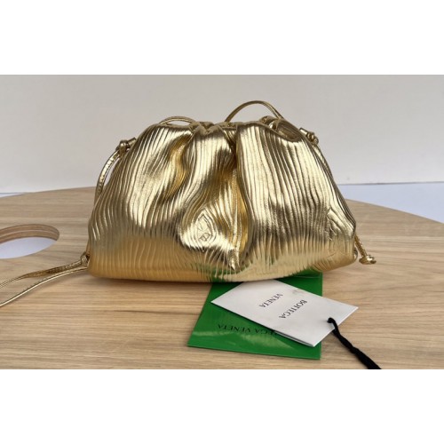 Bottega Veneta Mini Pouch in Gold Leather Bottega Veneta Mini Pouch in Gold Leather