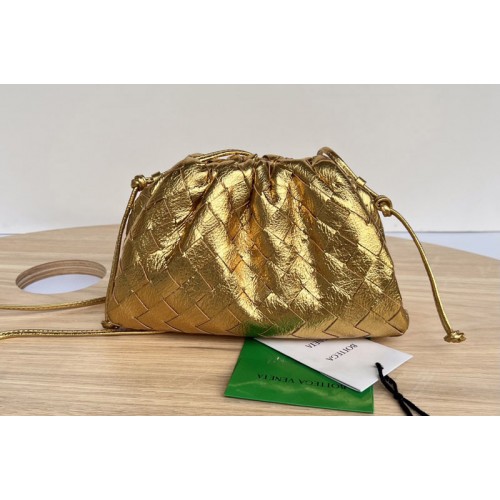 Bottega Veneta Mini Pouch in Gold Leather Bottega Veneta Mini Pouch in Gold Leather
