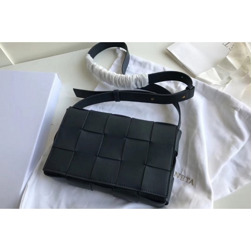 Bottega Veneta BV Cassette Crossbody bag In Navy Blue Lambskin Leather