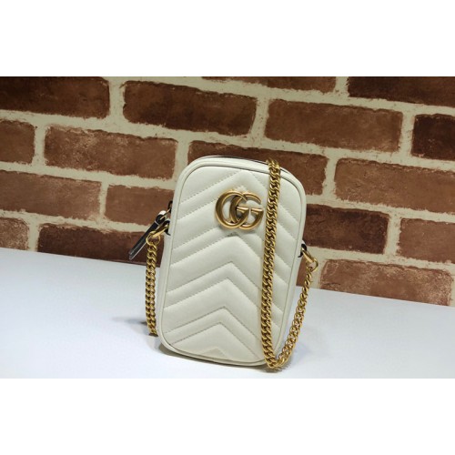 Gucci Marmont mini bag in White matelasse chevron leather Gucci Marmont mini bag in White matelasse chevron leather