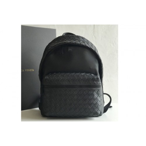 Bottega Veneta BV Backpack In Black woven calfskin