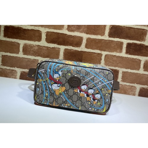 Gucci Disney x Gucci Donald Duck print belt bag in Beige and ebony Supreme canvas Gucci Disney x Gucci Donald Duck print belt bag in Beige and ebony Supreme canvas