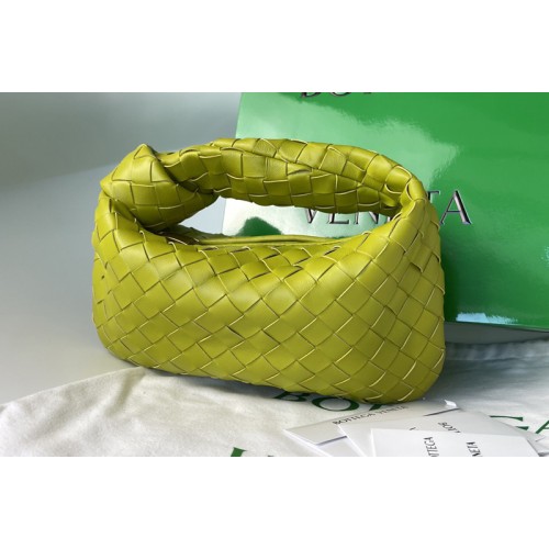 Bottega Veneta Mini Jodie Rounded hobo bag in Green Intrecciato leather Bottega Veneta Mini Jodie Rounded hobo bag in Green Intrecciato leather