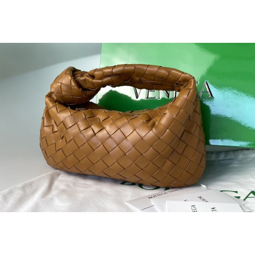 Bottega Veneta Mini Jodie Rounded hobo bag in Brown Intrecciato leather