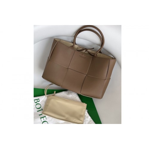 Bottega Veneta Arco Tote Bag in Brown Nappa leather