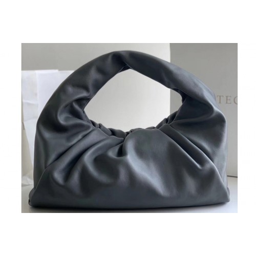 Bottega Veneta The shoulder Pouch bag in Gray Calfskin Leather Bottega Veneta The shoulder Pouch bag in Gray Calfskin Leather