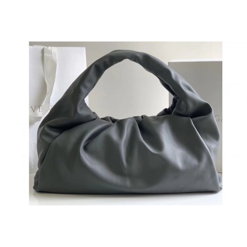 Bottega Veneta The shoulder Pouch bag in Gray Calfskin Leather Bottega Veneta The shoulder Pouch bag in Gray Calfskin Leather