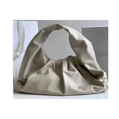 Bottega Veneta The shoulder Pouch bag in White Calfskin Leather