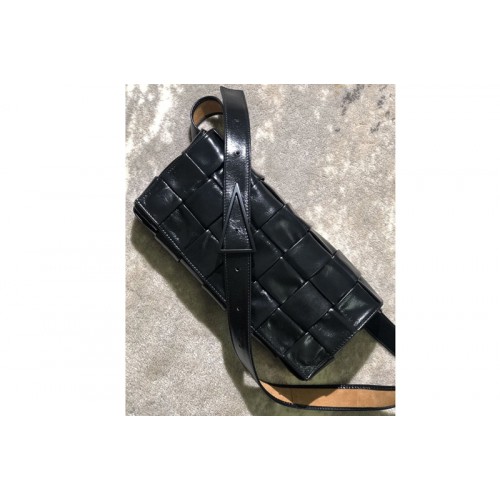 Bottega Veneta Crossbody bag in Black Calfskin leather Bottega Veneta Crossbody bag in Black Calfskin leather