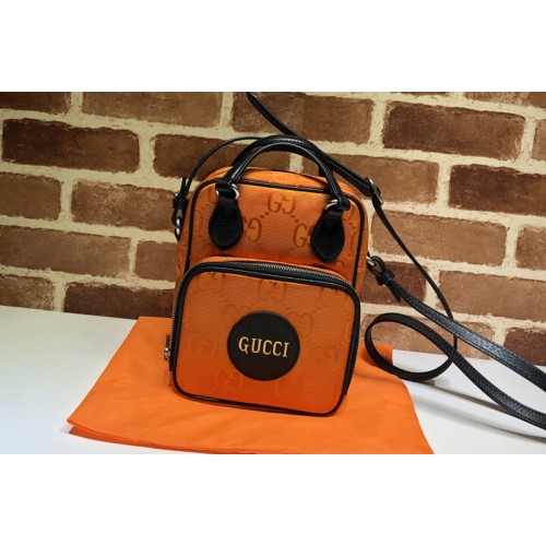 Gucci Off The Grid shoulder bag in Orange nylon Gucci Off The Grid shoulder bag in Orange nylon
