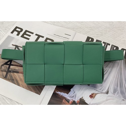 Bottega Veneta Cassette belt bag in Green Intrecciato Nappa leather