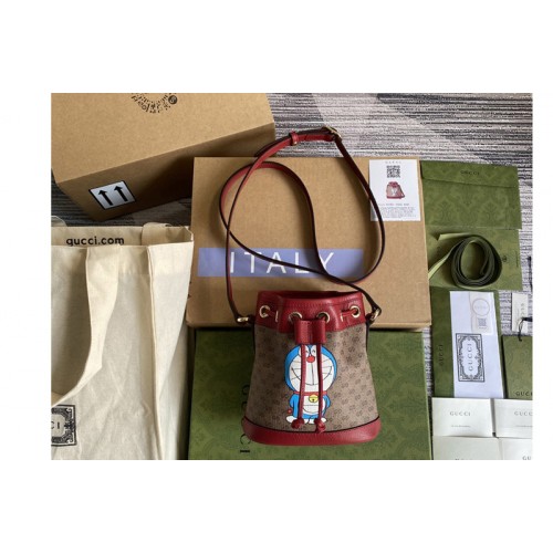 Gucci Doraemon x Gucci mini bucket bag in Beige ebony mini Supreme and Doraemon Print