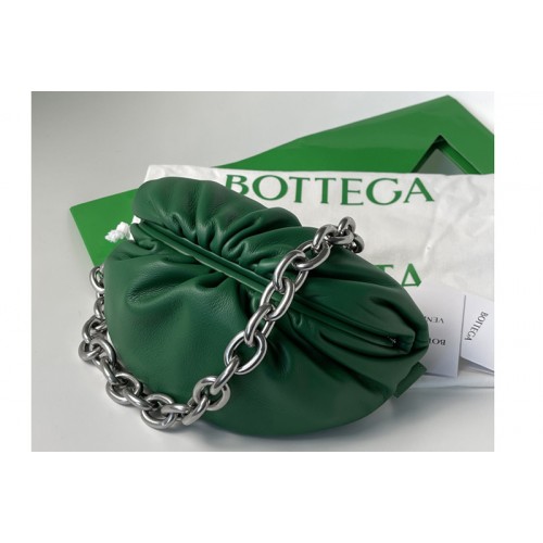 Bottega Veneta Belt Chain Pouch in Green Nappa leather