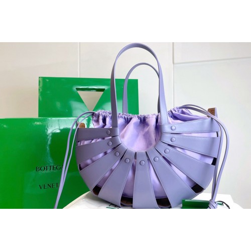 Bottega Veneta Shell Cut out shoulder bag in Purple French Calf Leather