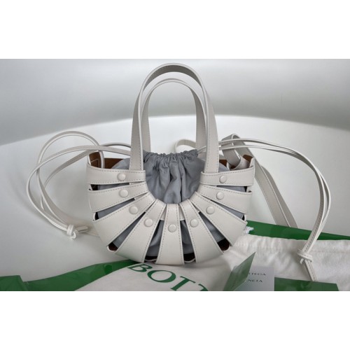 Bottega Veneta Shell Cut out shoulder bag in White French Calf Leather