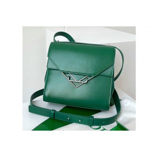 Bottega Veneta The Clip Squared shoulder bag in Green Box Calf Leather