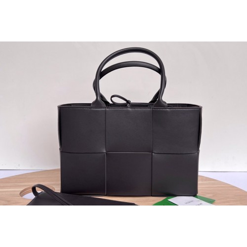 Bottega Veneta Arco Mini tote bag in Dark Coffee maxi Intrecciato Nappa leather Bottega Veneta Arco Mini tote bag in Dark Coffee maxi Intrecciato Nappa leather