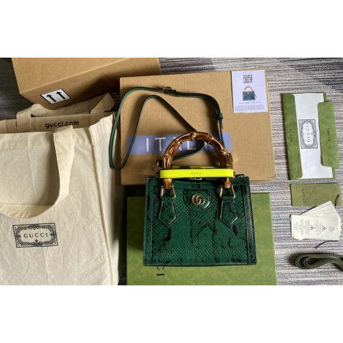 Gucci Diana mini python tote bag in Green colored python