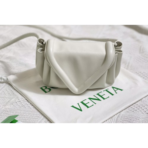 Bottega Veneta Leather cross-body bag in White Leather Bottega Veneta Leather cross-body bag in White Leather