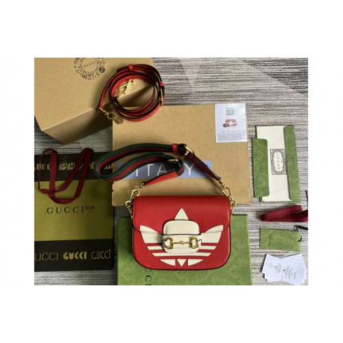 Gucci adidas x Gucci Horsebit 1955 mini bag in Red and white leather Gucci adidas x Gucci Horsebit 1955 mini bag in Red and white leather