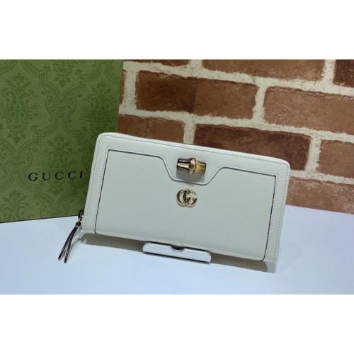 Gucci Diana continental wallet in White leather