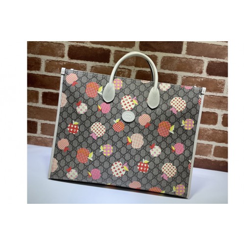 Gucci Les Pommes large tote Bag in Beige and ebony Supreme canvas with apple print Gucci Les Pommes large tote Bag in Beige and ebony Supreme canvas with apple print