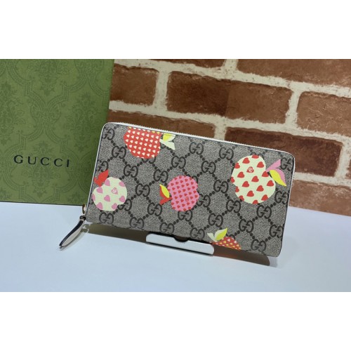 Gucci Les Pommes zip around wallet in Beige ebony Supreme canvas with apple print Gucci Les Pommes zip around wallet in Beige ebony Supreme canvas with apple print