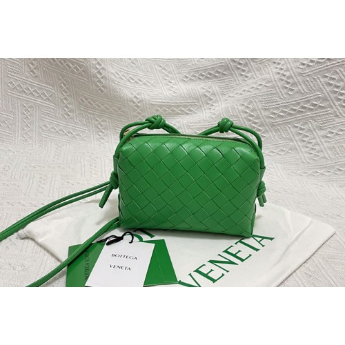 Bottega Veneta Loop cross-body mini bag in Green Intrecciato leather