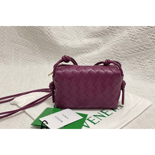 Bottega Veneta Loop cross-body mini bag in Cinnabar Intrecciato leather Bottega Veneta Loop cross-body mini bag in Cinnabar Intrecciato leather