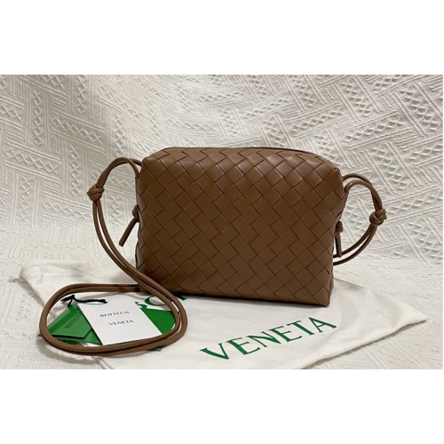 Bottega Veneta Loop cross-body mini bag in Brown Intreccio leather