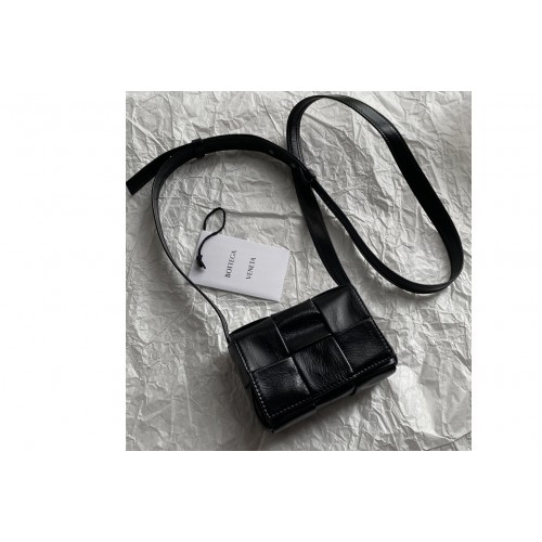 Bottega Veneta Cassette mini bag in Black Intreccio leather