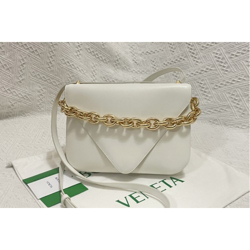 Bottega Veneta Mount Leather envelope bag in White Leather Bottega Veneta Mount Leather envelope bag in White Leather