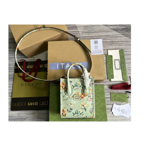 Gucci Mini tote bag with Interlocking G in flower print off-white leather Gucci Mini tote bag with Interlocking G in flower print off-white leather