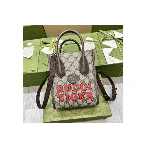 Gucci Tiger mini tote bag in Beige and ebony Supreme canvas Gucci Tiger mini tote bag in Beige and ebony Supreme canvas
